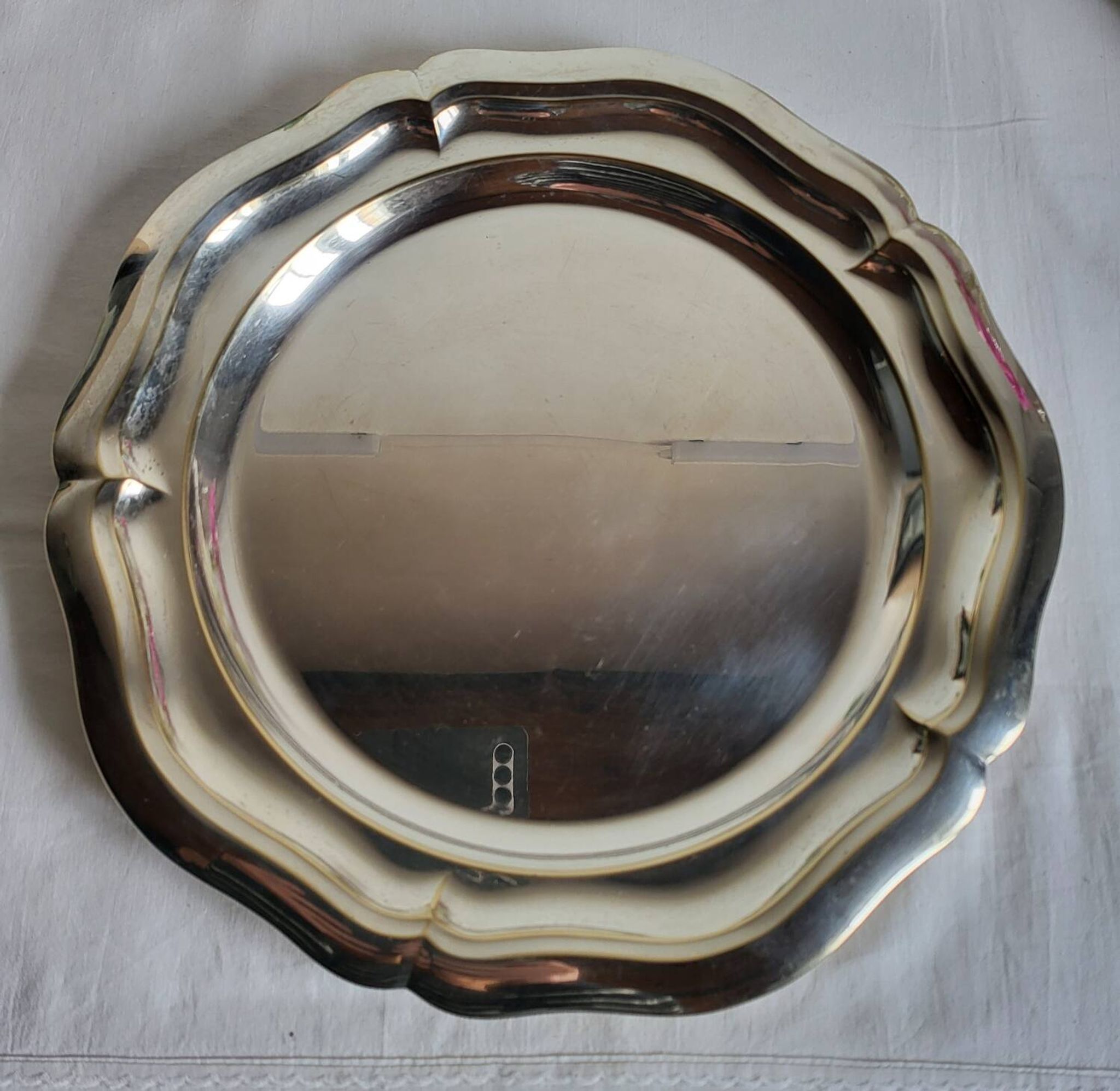 Plat de Service Rond en métal argenté Quist Alpacca