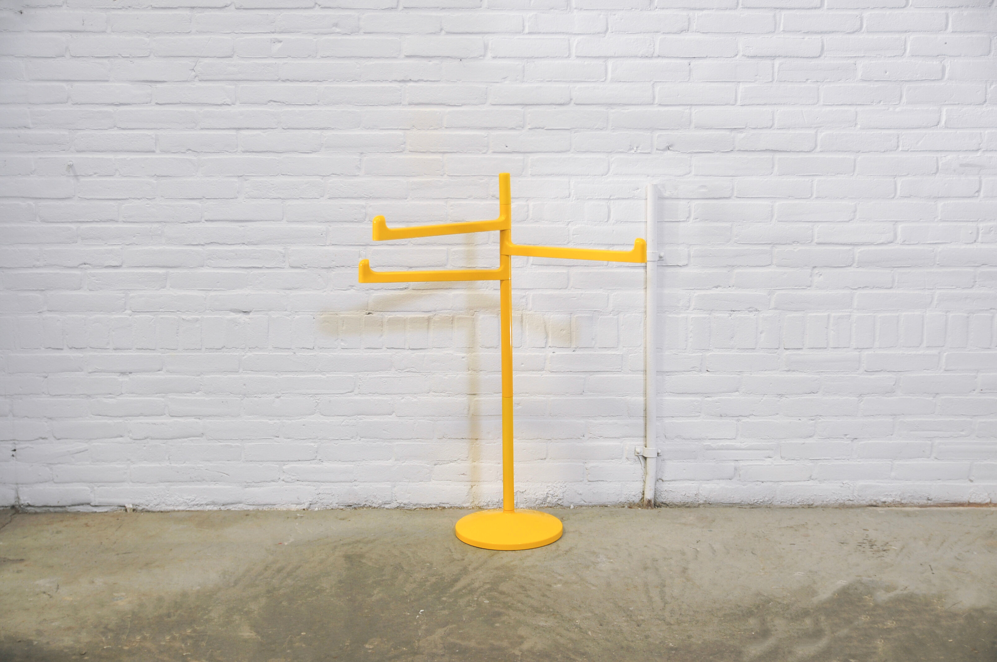 Vintage plastic yellow gedy towel rack makio hasuike