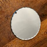 Small mirror tray