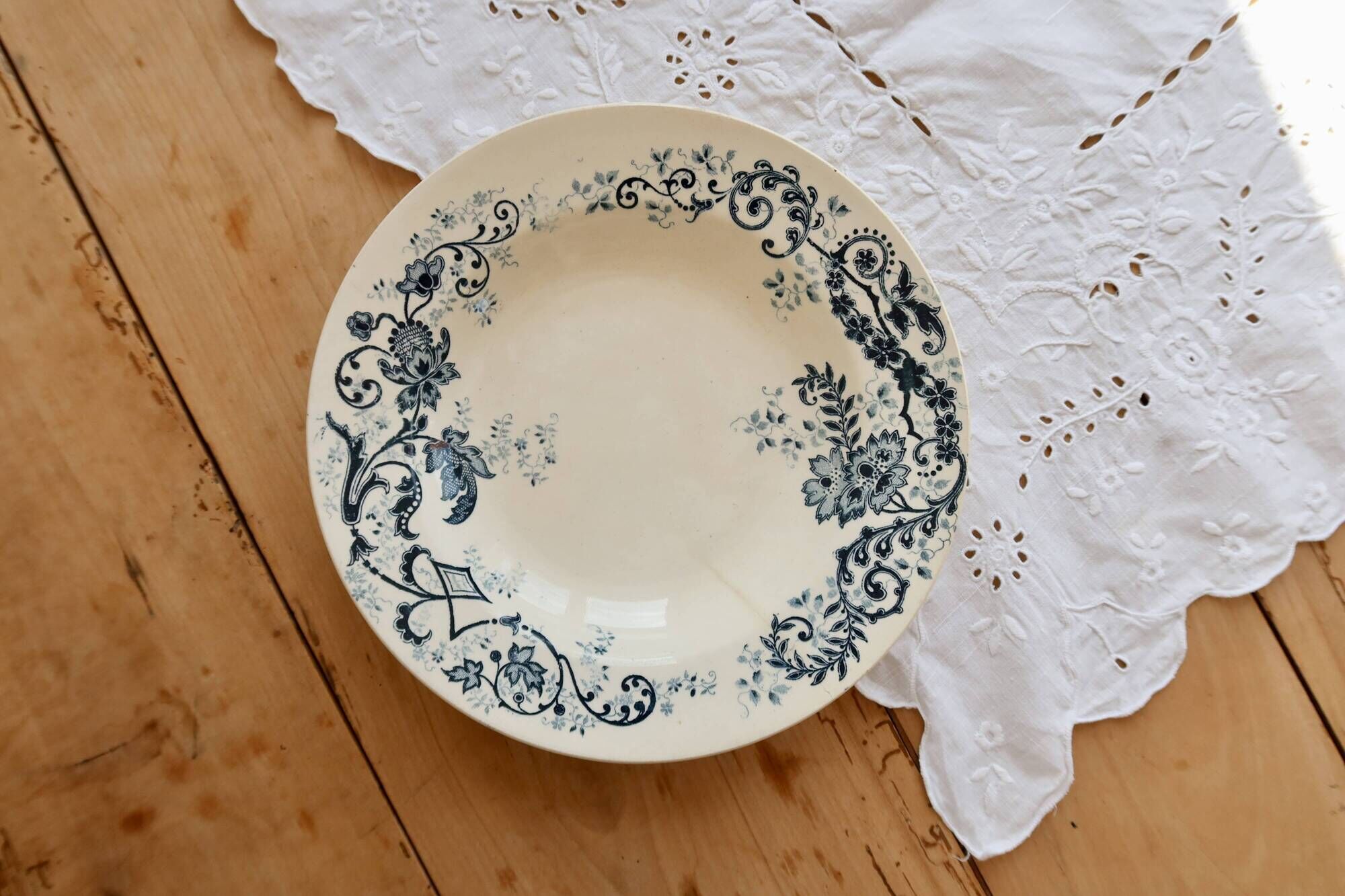 Antique hollow plate, ironstone HB&Cie Choisy-le-Roi - Sévigné model
