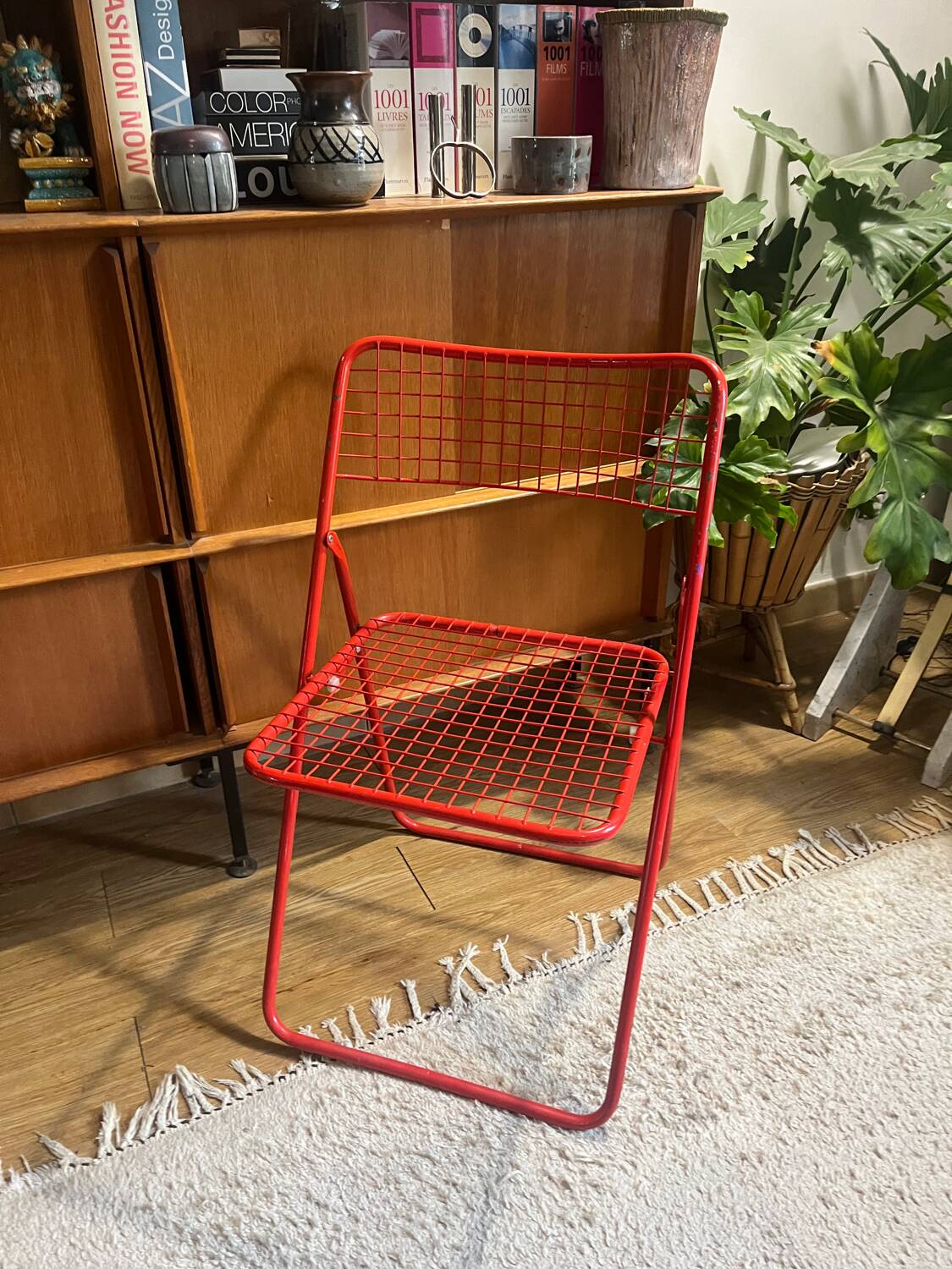 Vintage red Tallin chair