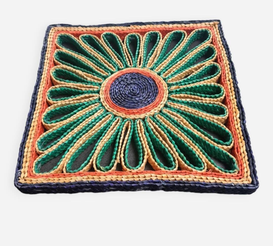 Set of 2 woven raffia trivets