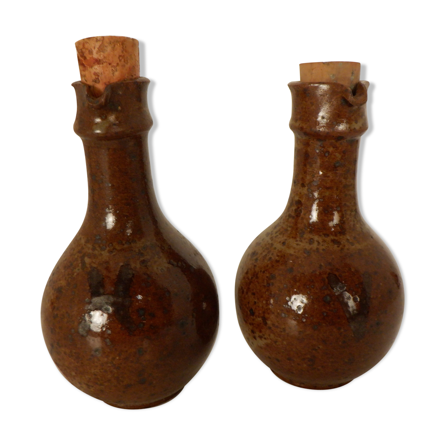 Oil and vinegar gregariy bottles