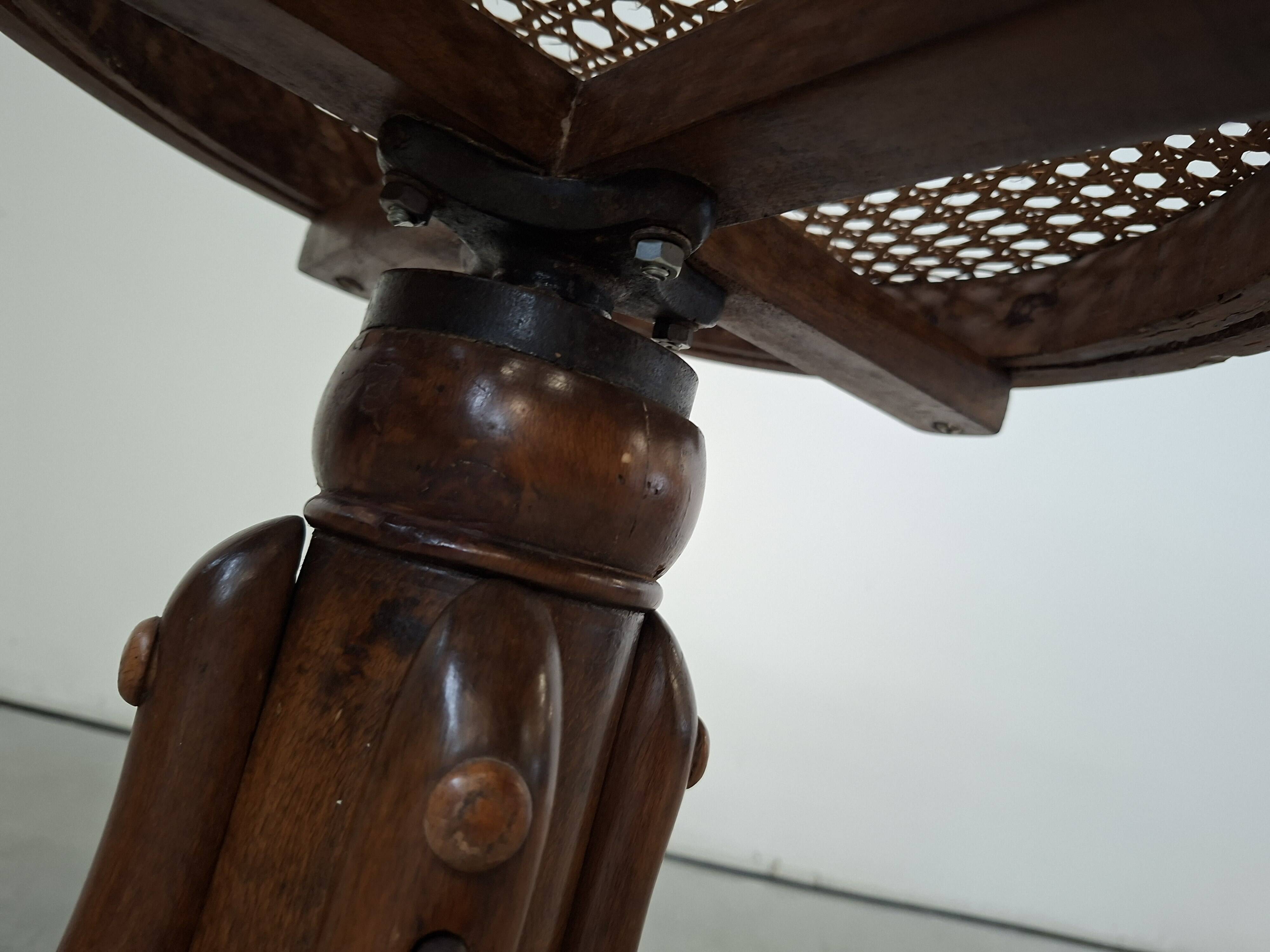 Sgabello da Pianoforte in Faggio Curvato e Paglia di Vienna