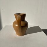 Pichet en grès beige clair