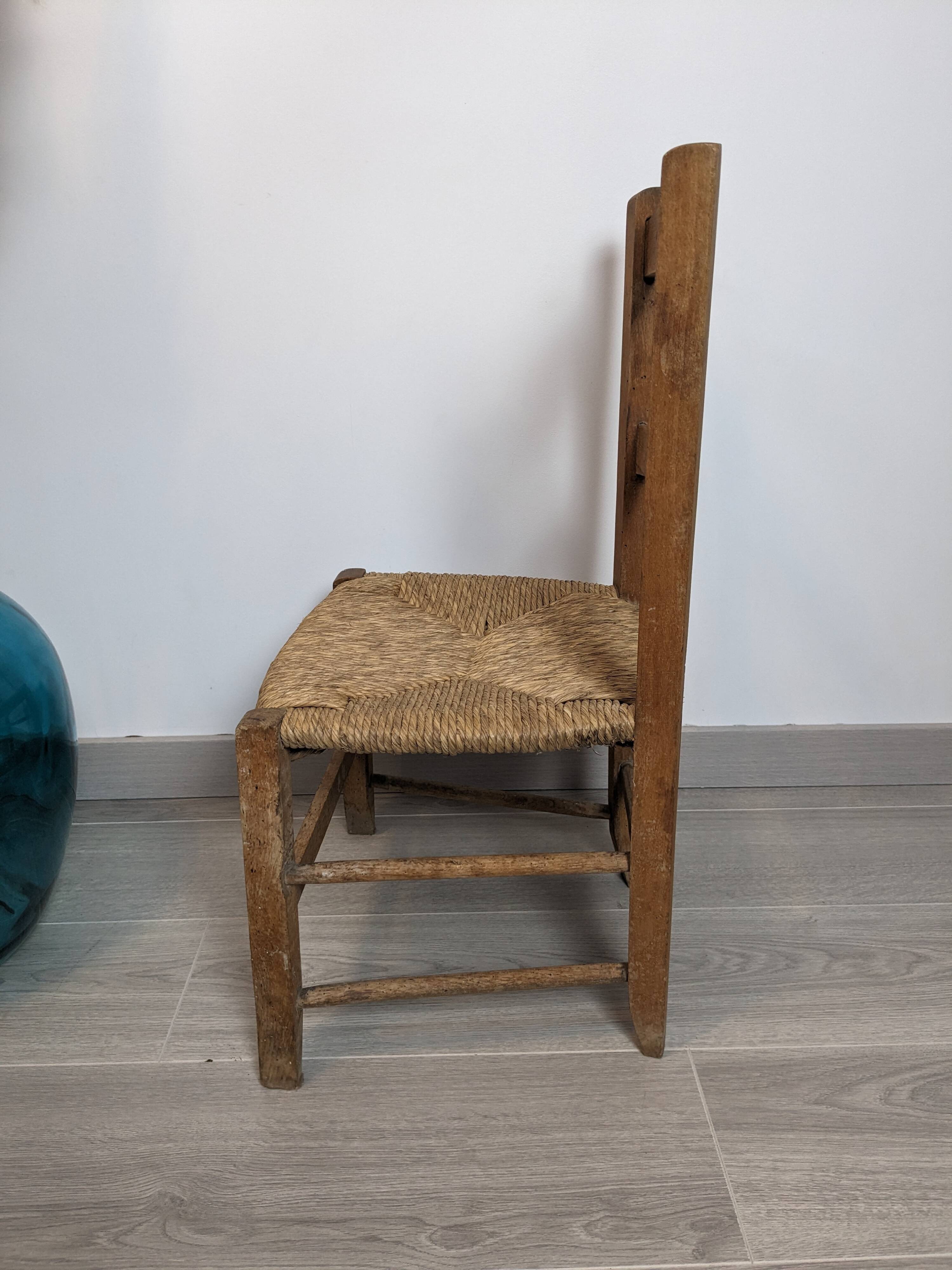 Children's straw country chair