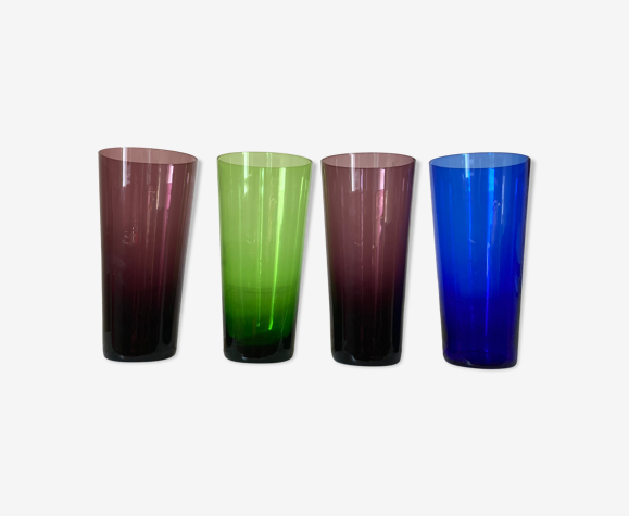 4 verres en verre de couleur
