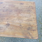 Limousin limousine farm table