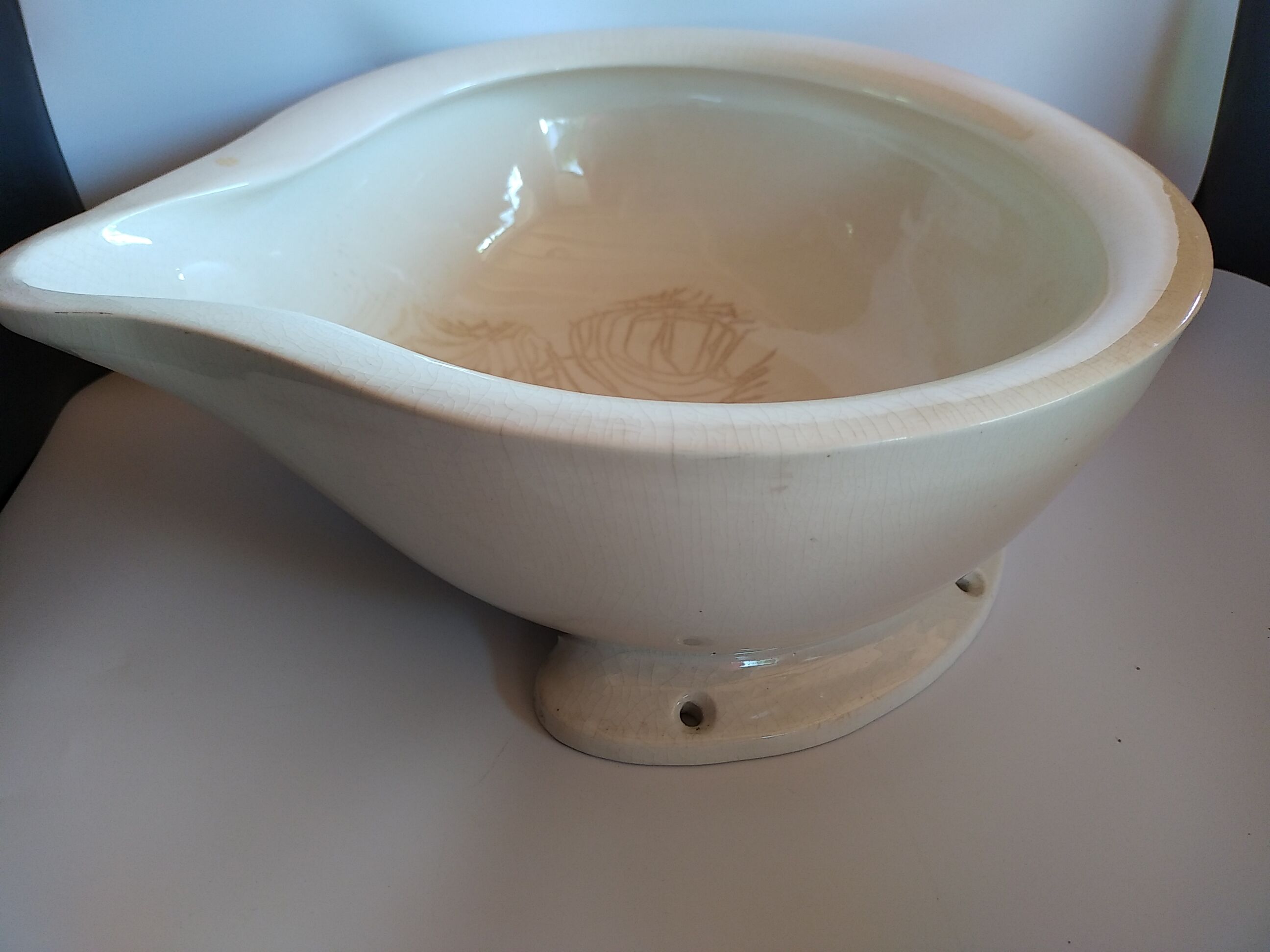 Cabin sink original liner, cracked faience