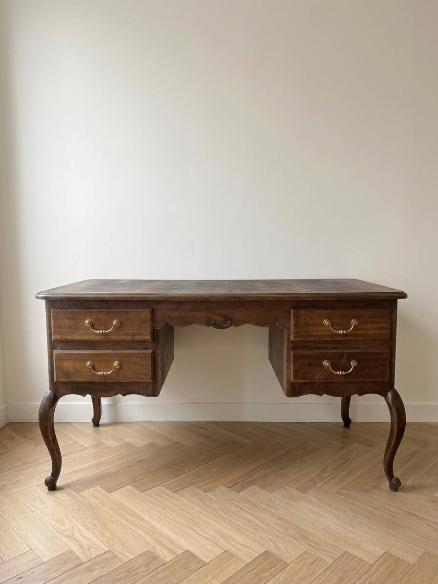 Antique Louis XV style desk in solid wood.