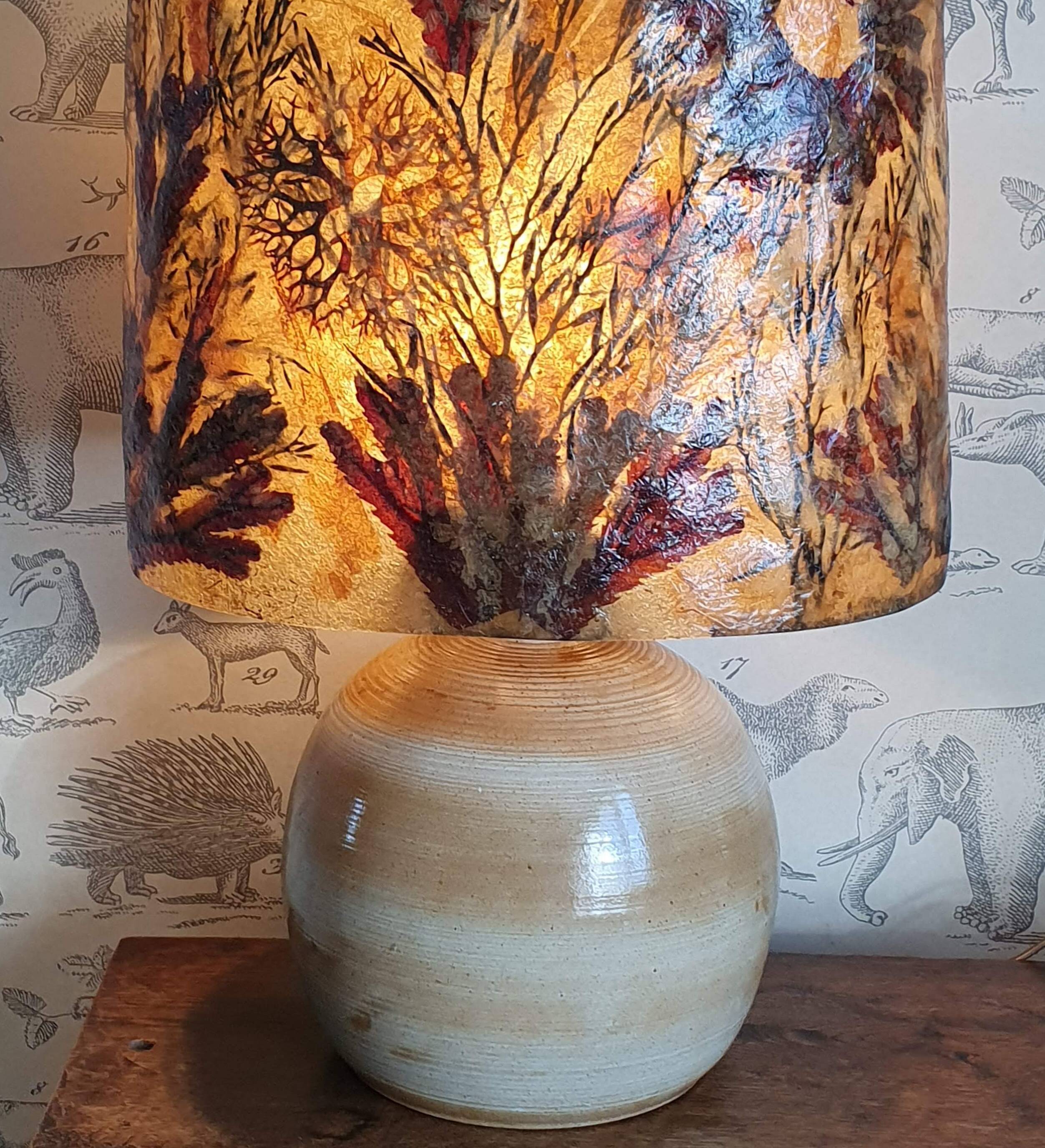 Accolay sandstone lamp