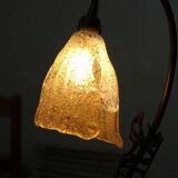 Lampe Art Deco en fer forgé et verre soufflé.