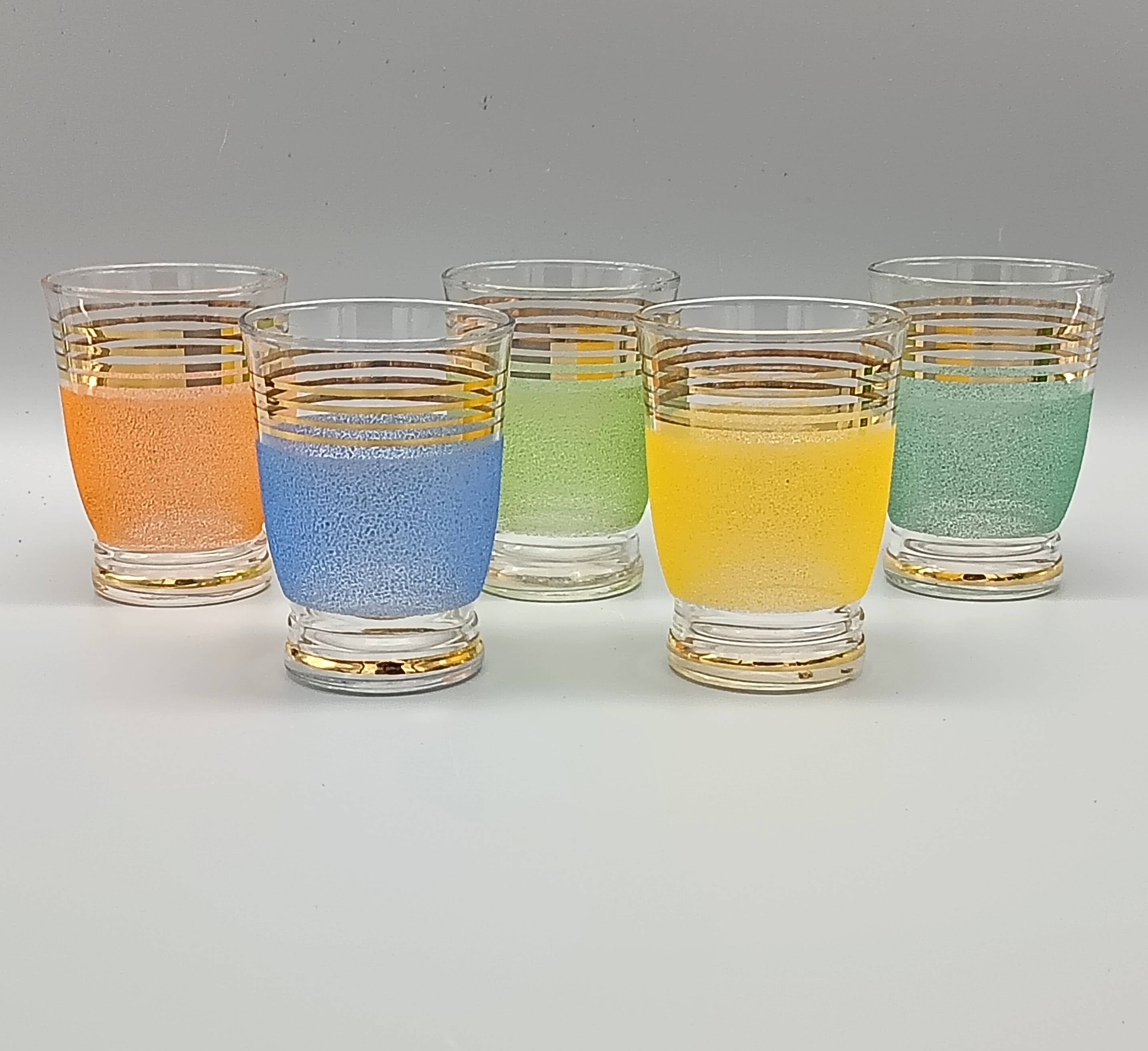 5 pretty multicolored frosted glasses with gold edges, vintage france 1950s