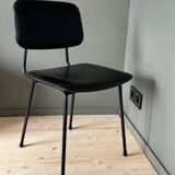 Metal chair and black faux leather, 1950s.