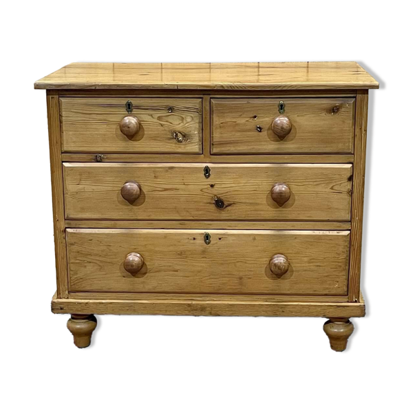 Commode anglaise de la fin XIXème en sapin