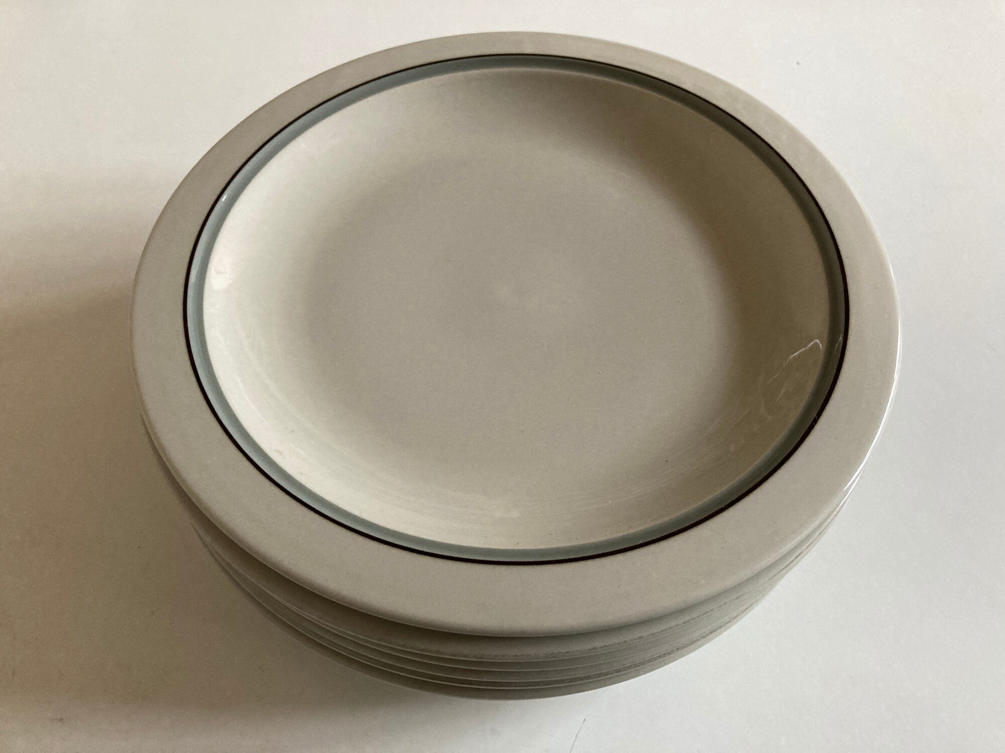 Set of 7 flat plates Arabia Finland Airisto faience 1970 Scandinavian