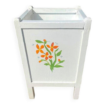 Portugese Olaio wooden hand-painted planter box