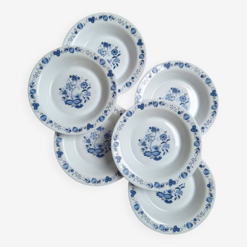 Arcopal blue vintage soup plates