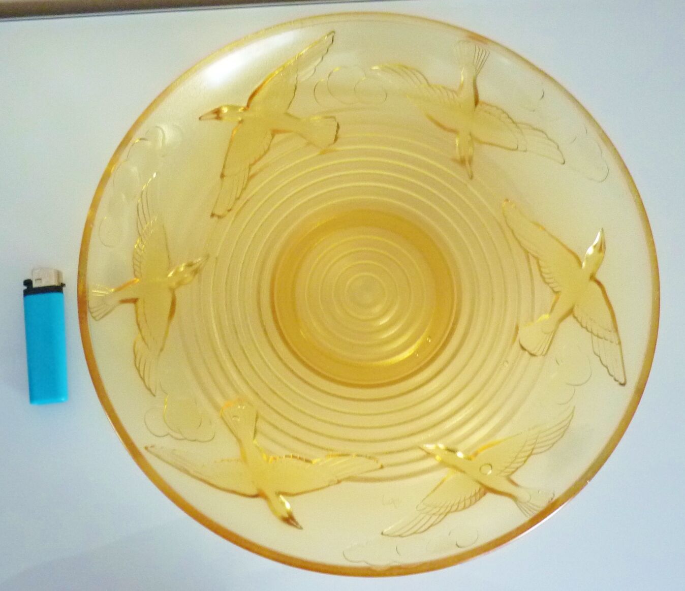 Cup, art deco centerpiece, 1930, pressed glass, molded, signed A.Miguel, albatross