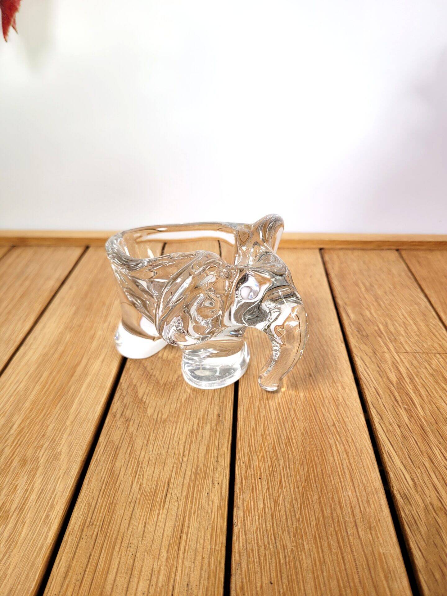 Vannes crystal elephant ashtray