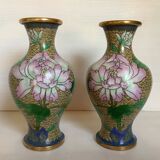 Paire de vases émaux cloisonnés