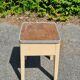 Tabouret coffre de cireur formica années 1950