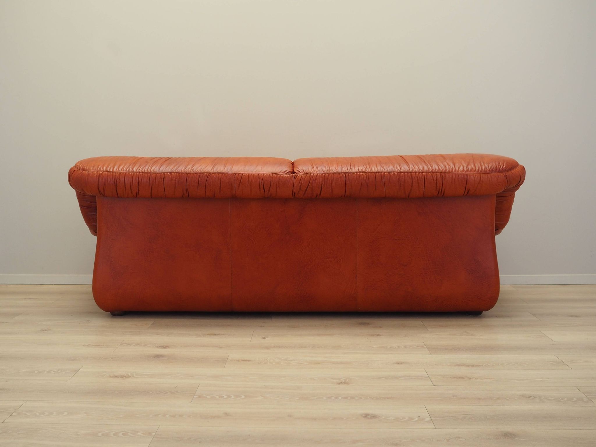 Canapé en cuir rouge, design italien, années 1970, fabricant : PelleRossi