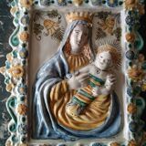 Plaque en majolique Madone à l'enfant