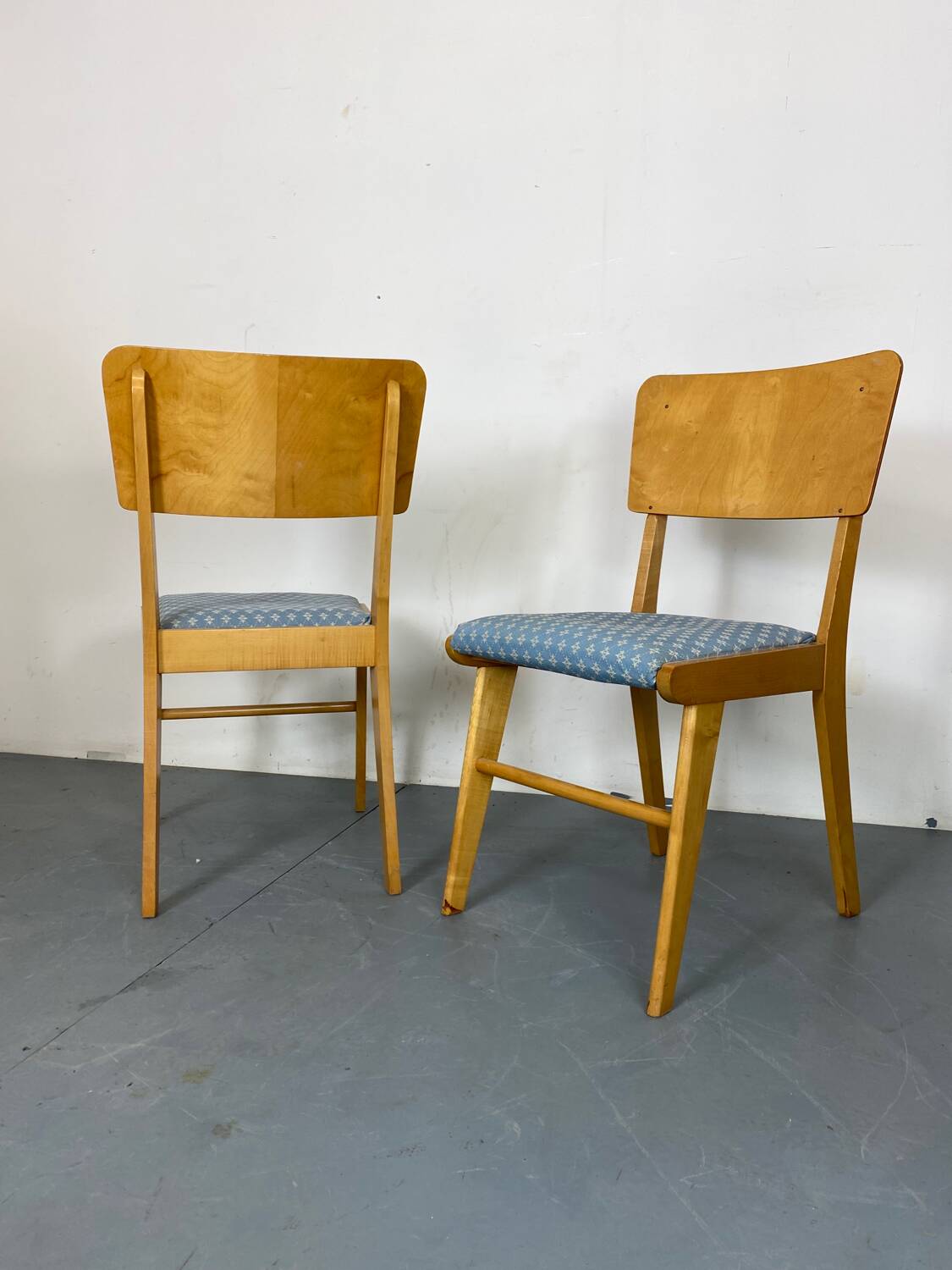 Chaises de salle à manger en hêtre modernistes du milieu du siècle, années 1950, lot de 2