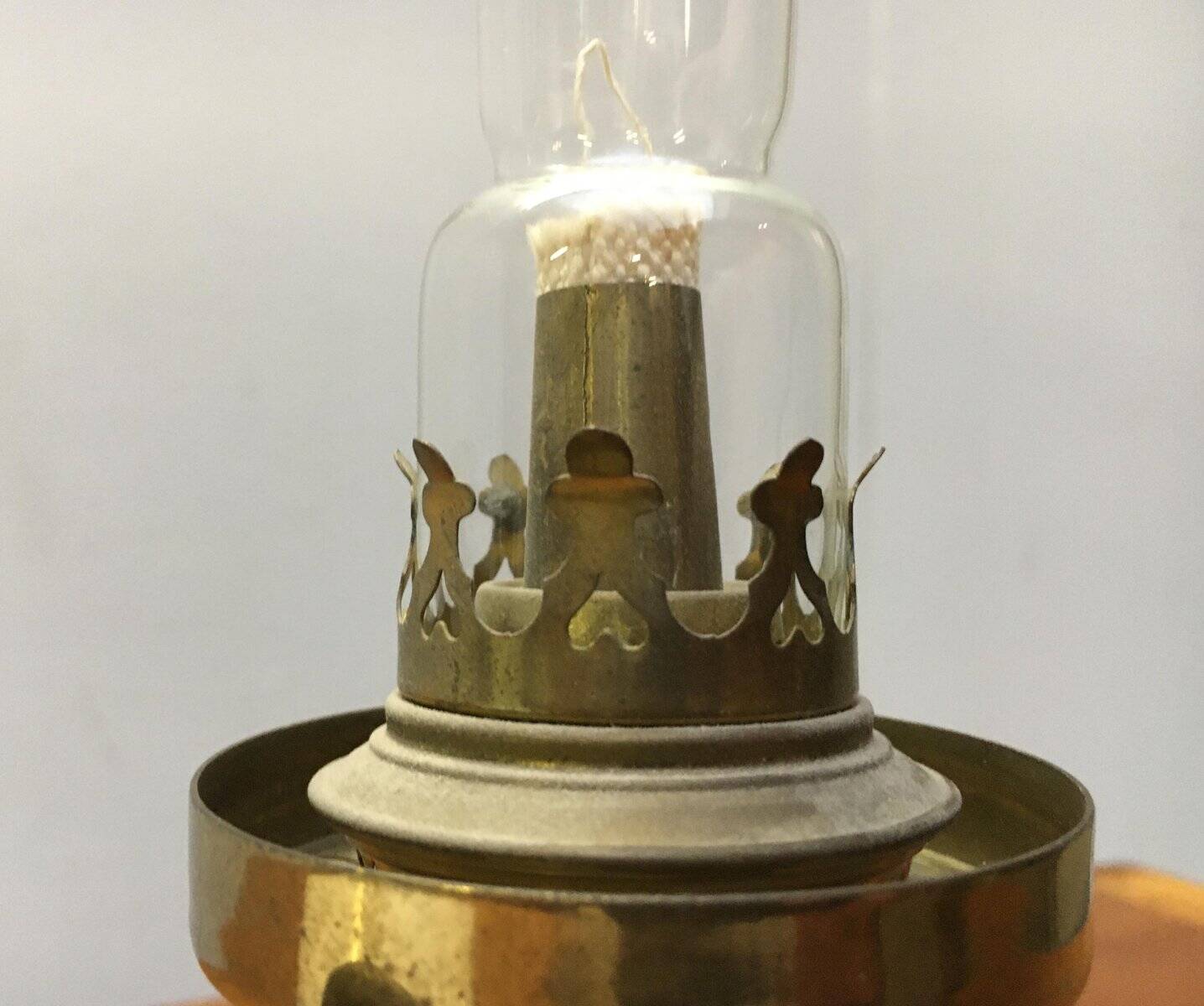 Lampe à huile de table Petronella modèle danois milieu du siècle par Henning Koppel pour Louis Poulsen, années 1960