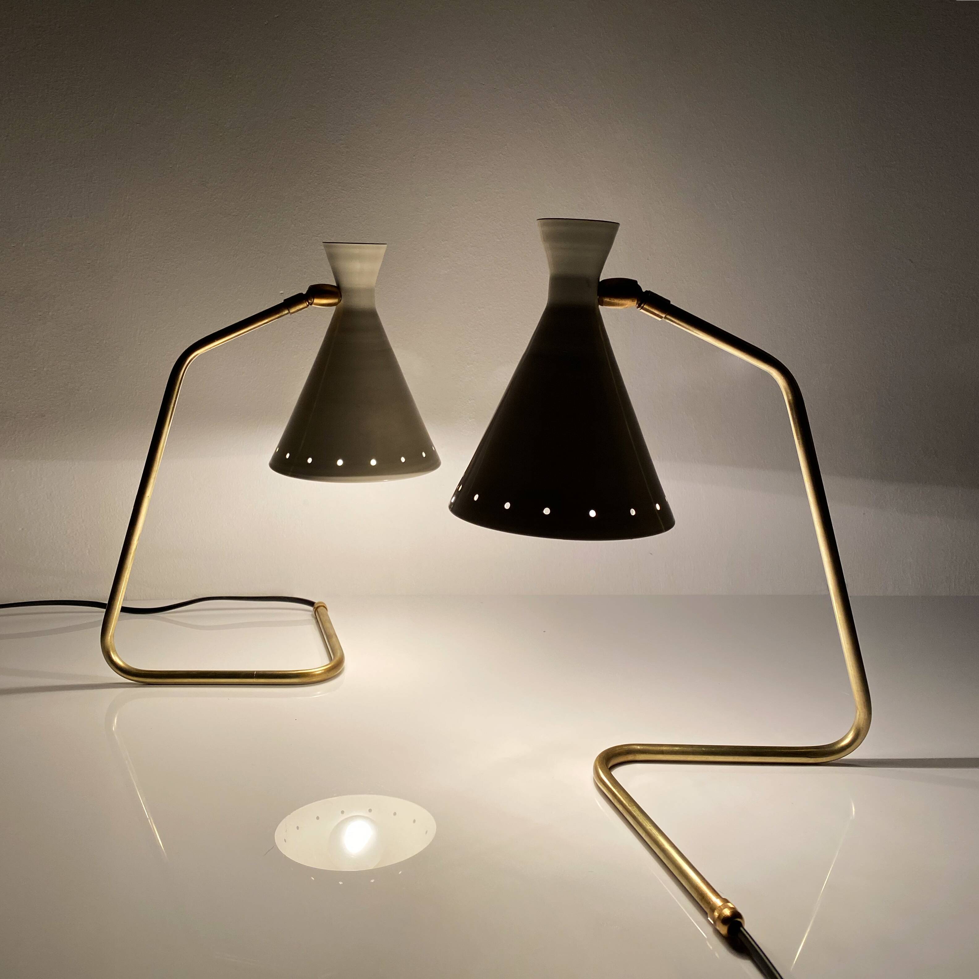 Pair of Italian "cocotte" lamps, 1950s design.