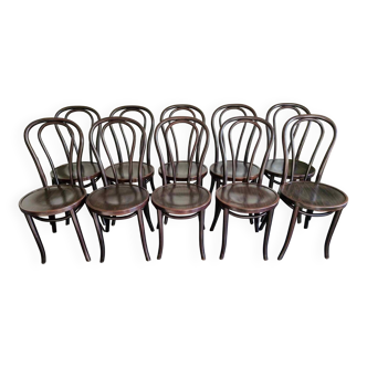 Série de 10 chaises de bistrot