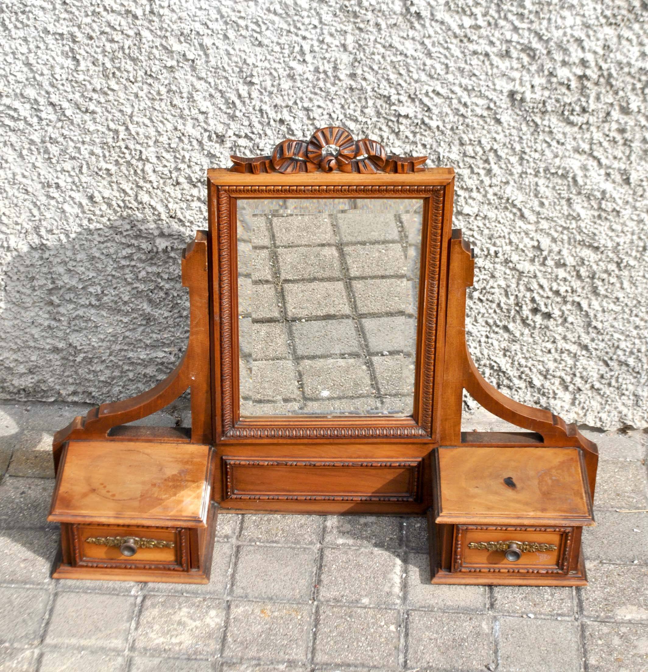 Carved wooden table mirror with ribbon bow - Old Psyche dressing table