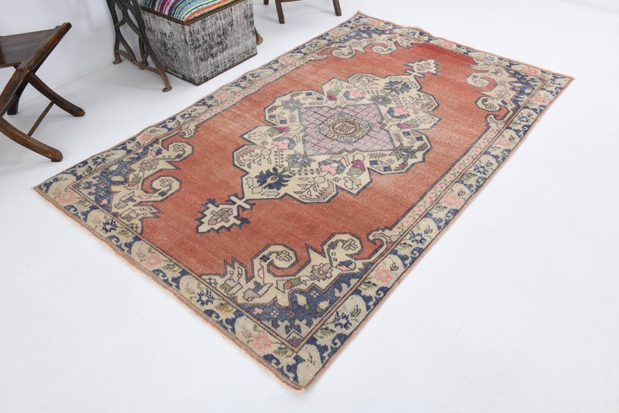 4x7 Brunt Red Oriental Handmade Vintage Rug, 142x224Cm SK 6770