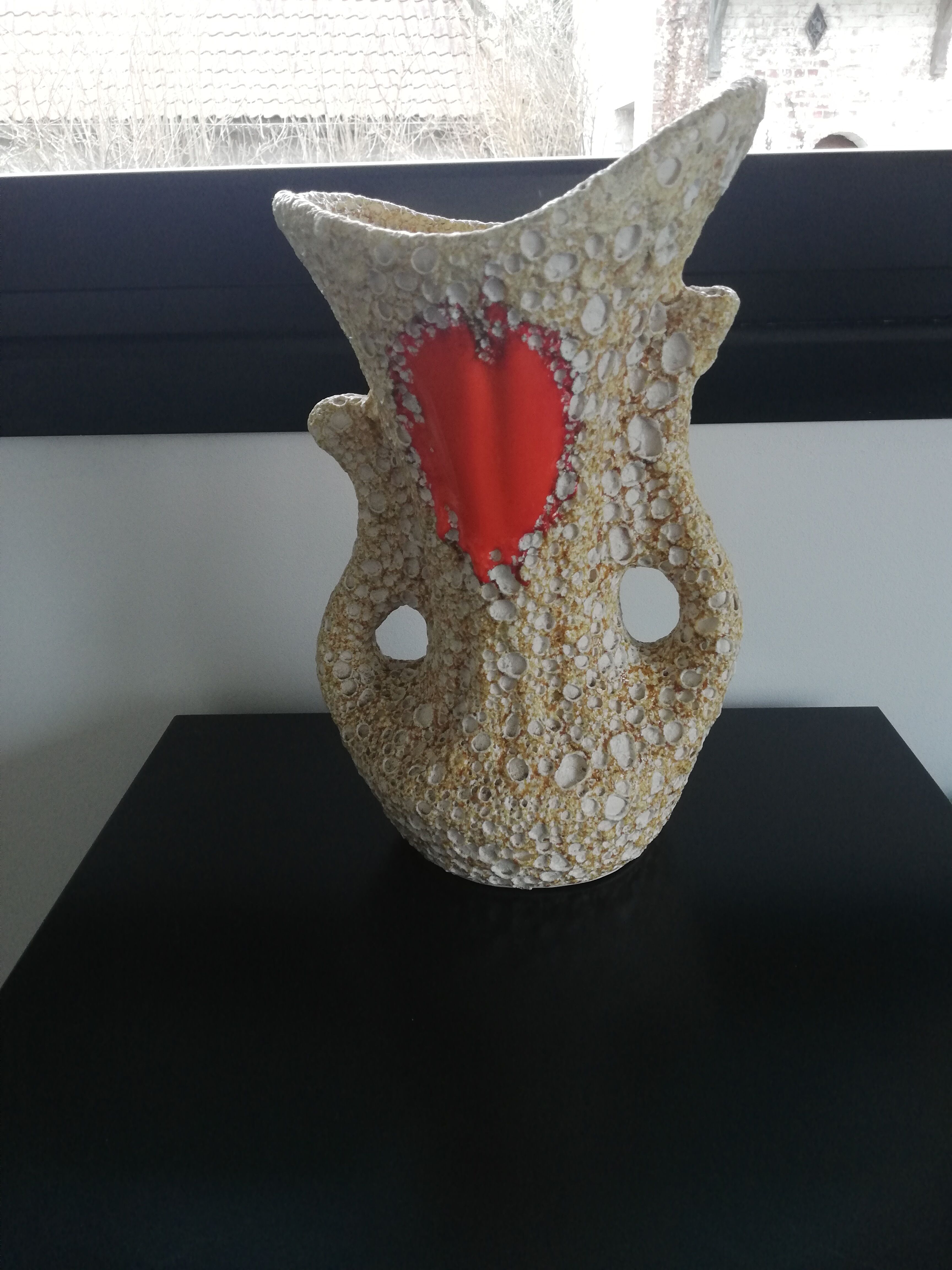 Vase amphora Vallauris shell