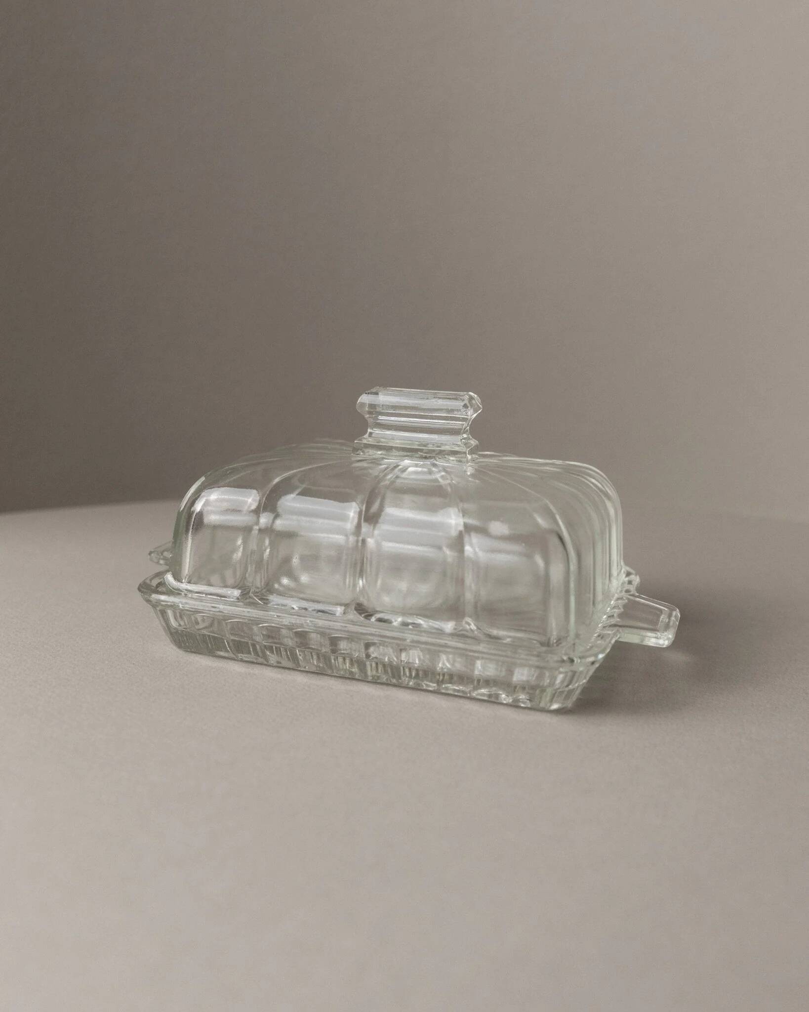 Clear glass butter dish, vintage Art Deco, 1940s Italy - timeless tableware