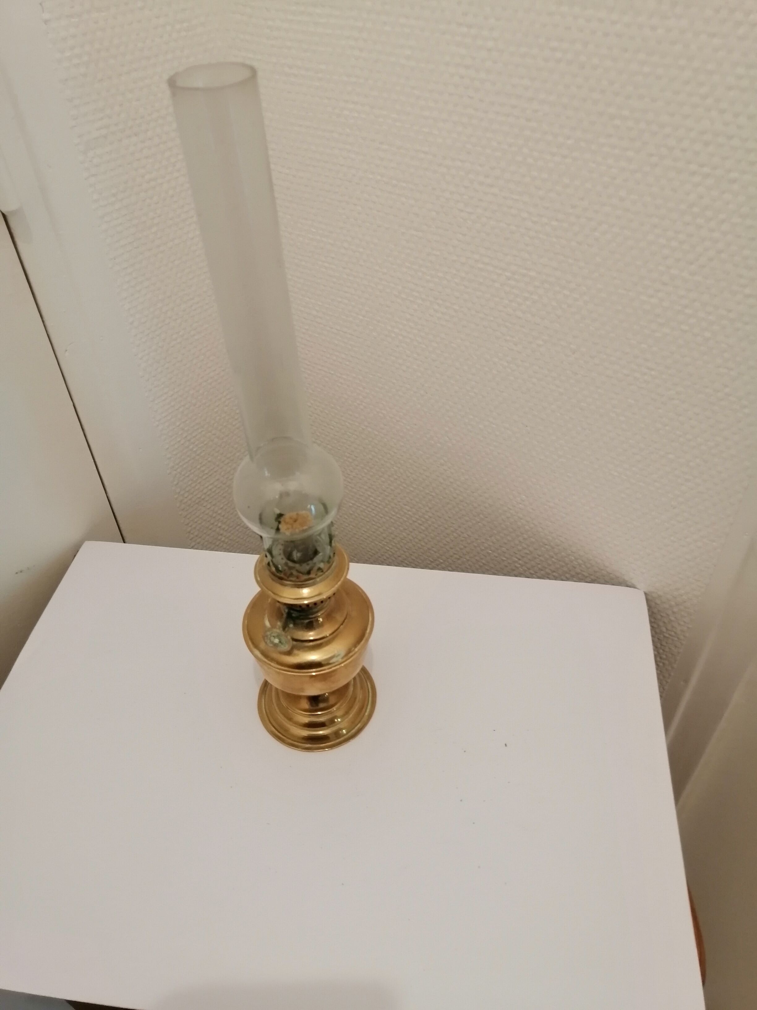 1 PAIR OF COPPER OIL LAMP