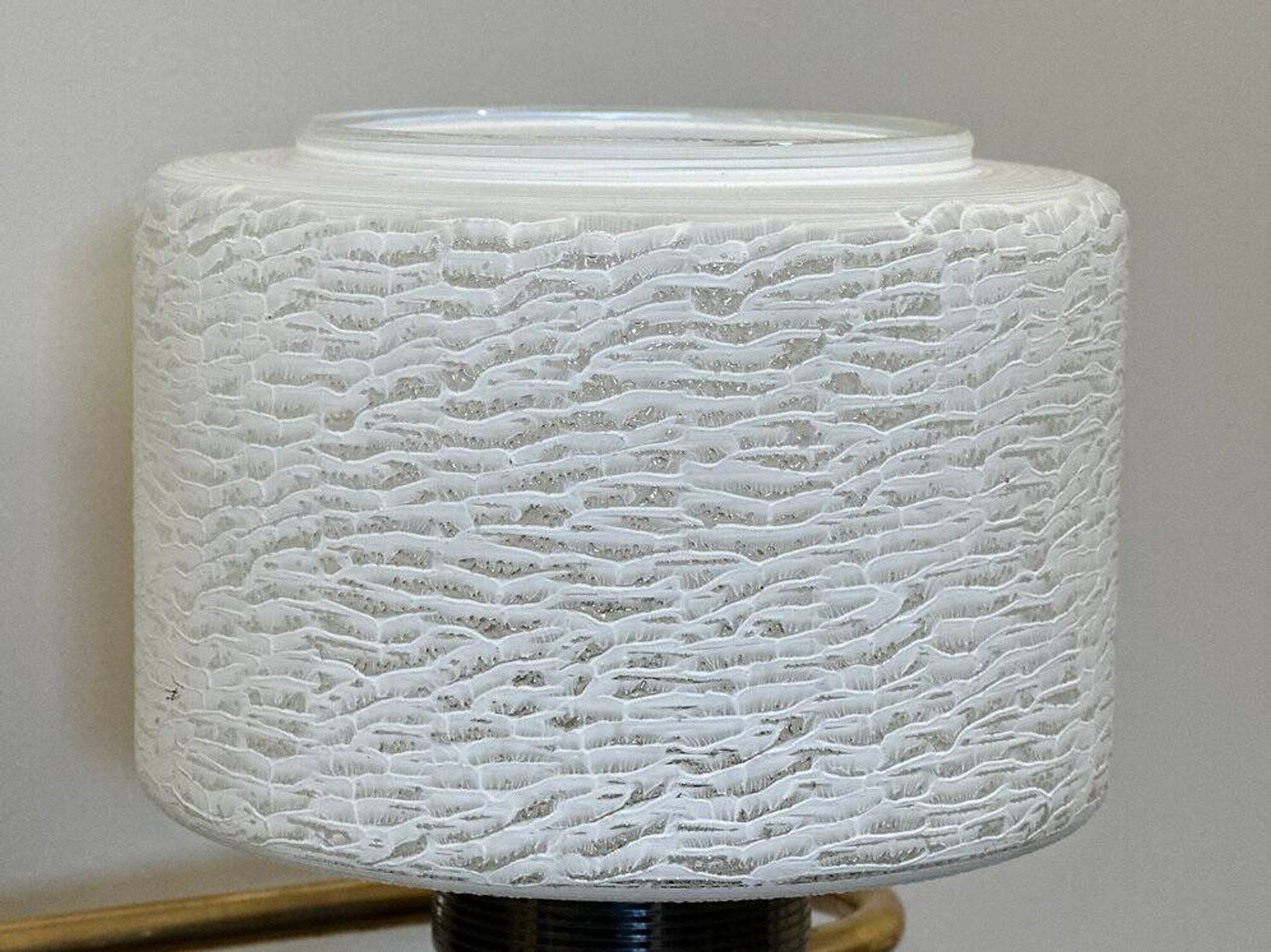 Pair of vintage 1960s wall lamps, Paris chic brass and textured glass sconces