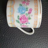 6 Chinese porcelain cups
