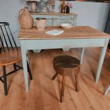 Farm table