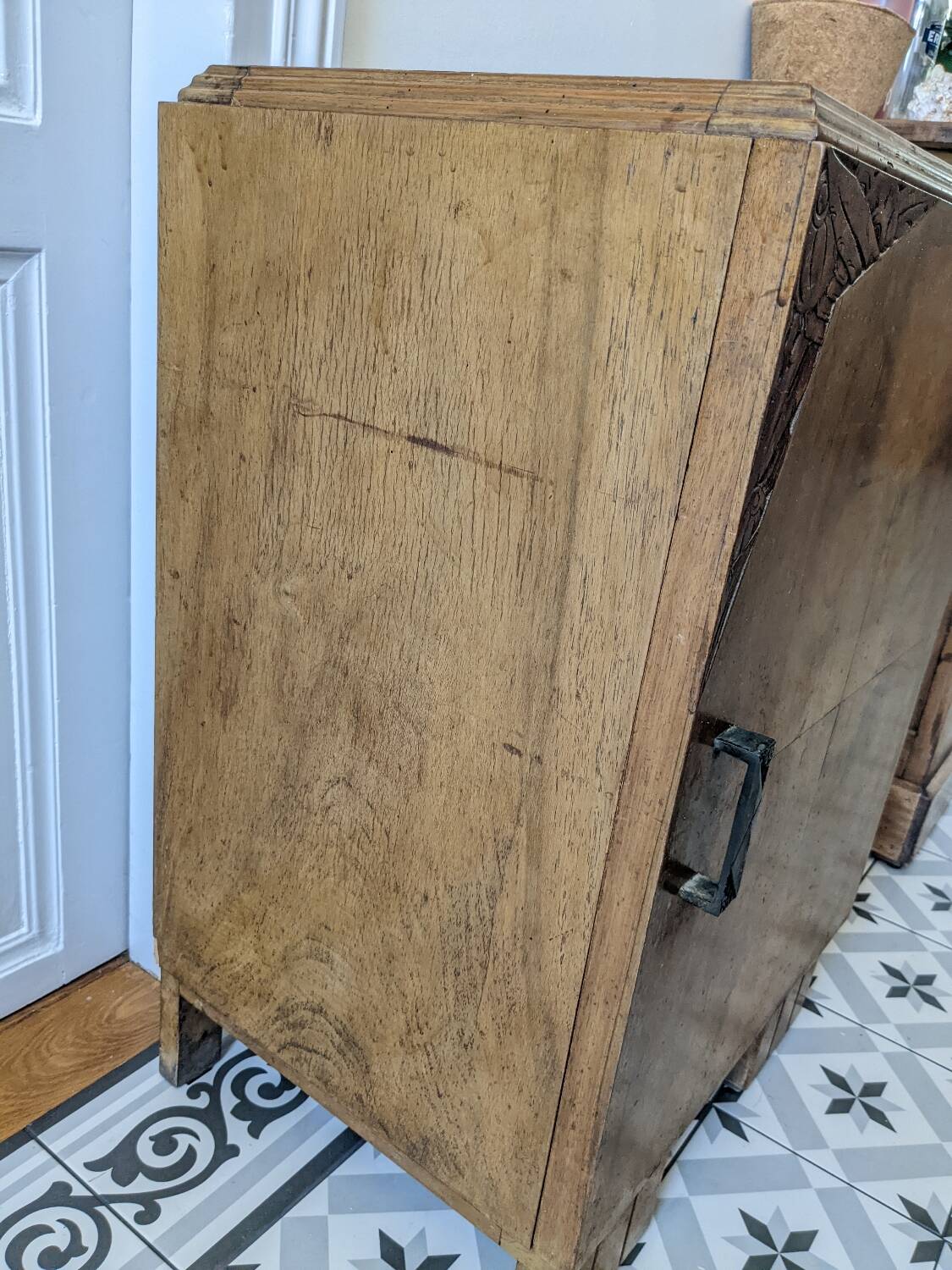 Small occasional piece of furniture