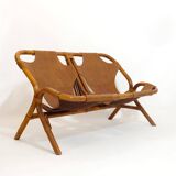 Rohe Noordwolde, banquette en bambou et cuir, 1970s.