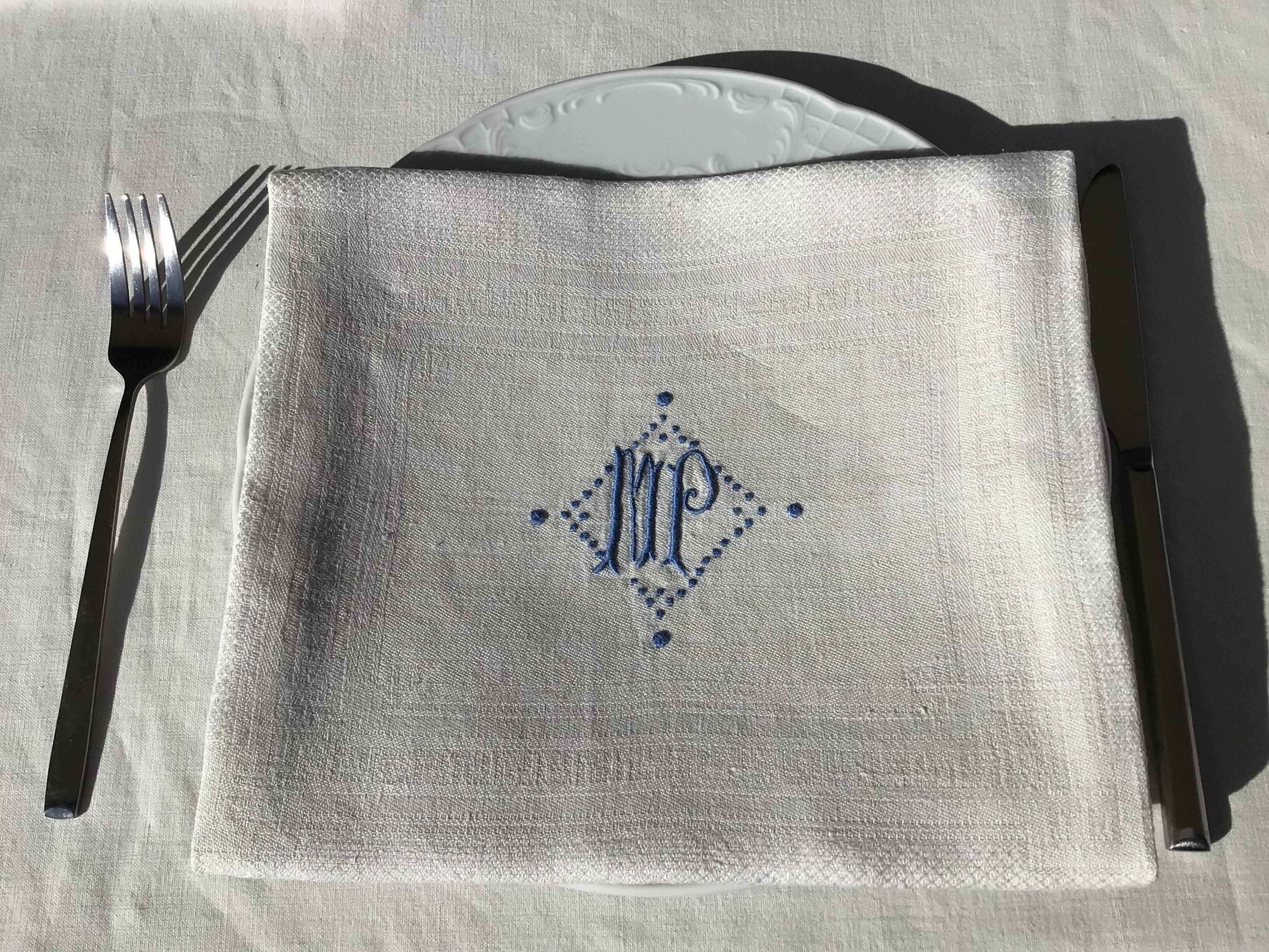 4 new PM damask napkins 78x65cm