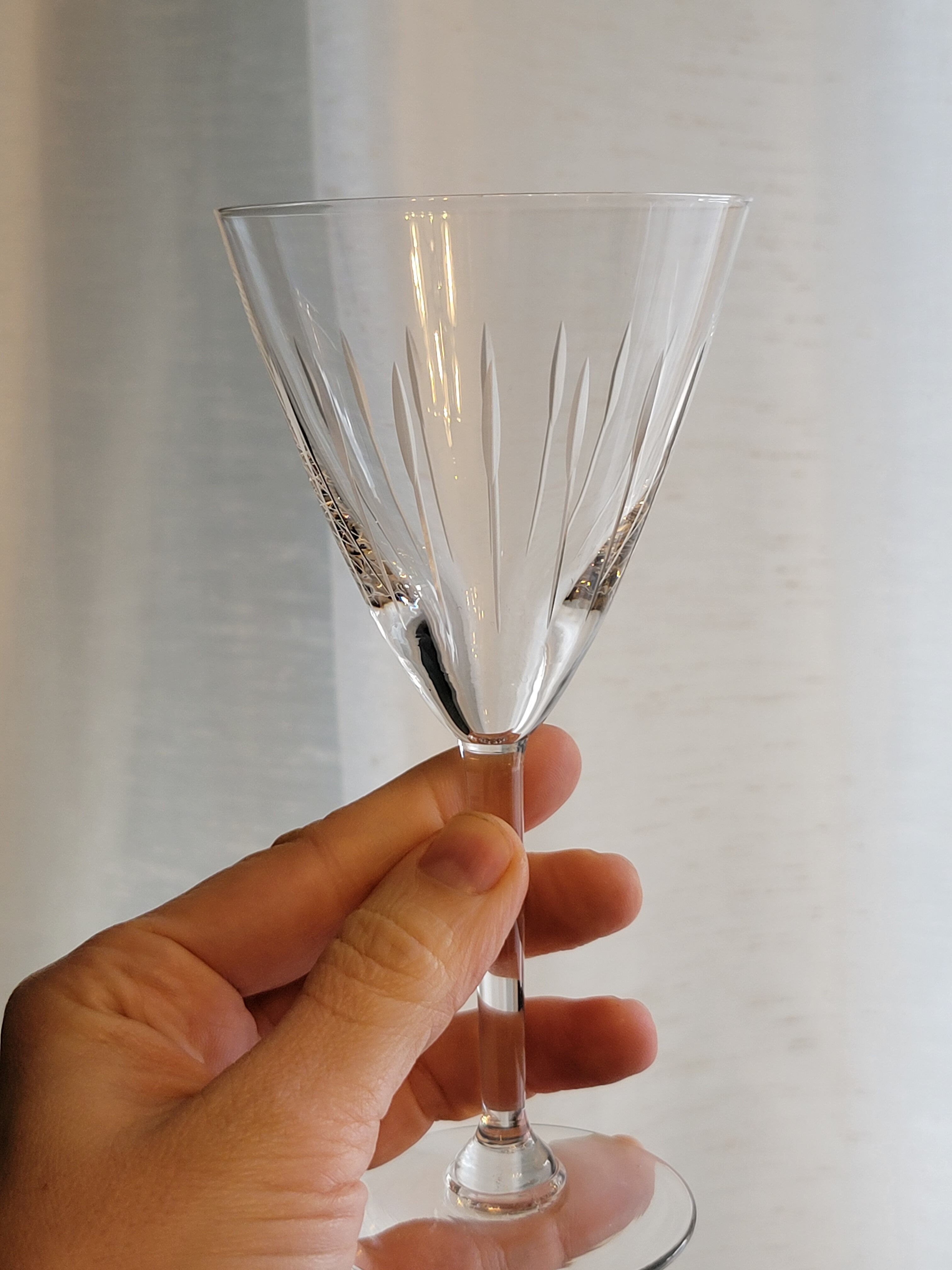 6 wine / port glasses in Baccarat cut crystal? 1930s