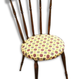 Petite chaise ensoleillée des sixties