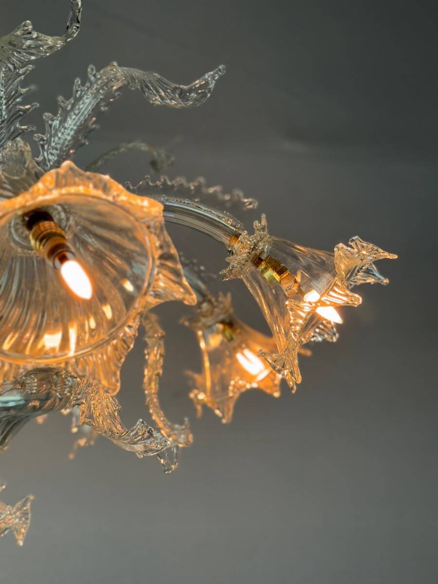 Venetian chandelier in colorless Murano glass, 7 light arms circa 1930