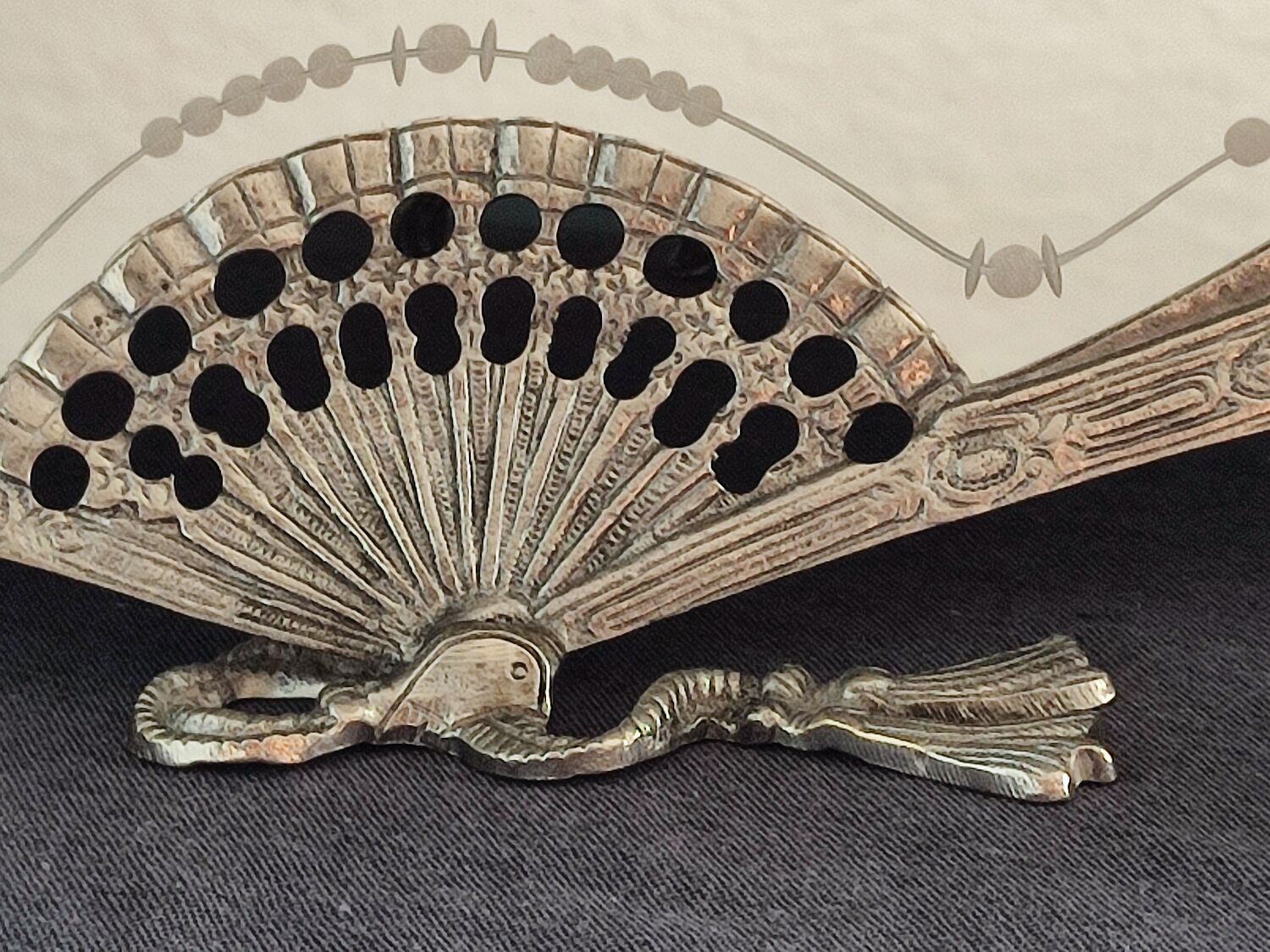 Table mirror vintage engraved glass fan