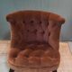 Facteuil toad in padded velvet
