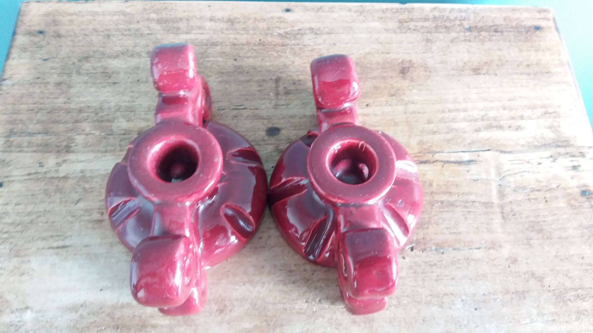 Bougeoirs en céramique artisanale bordeaux