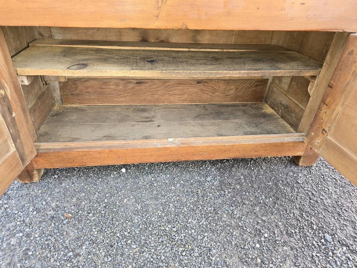 Parisian dresser buffet